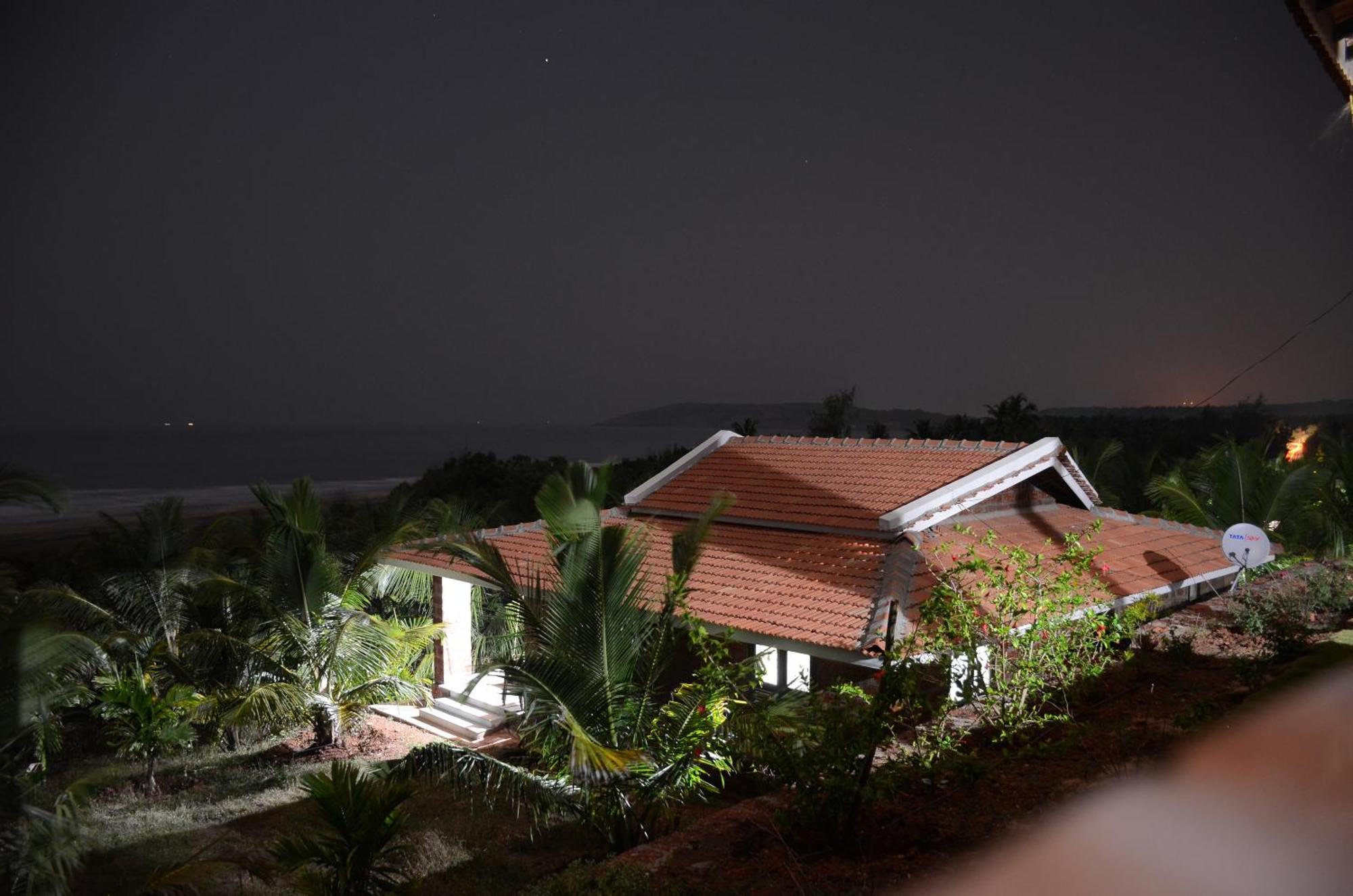 Beachfront Villas Ganpatipule Rum bild